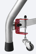 Ruote retrattili SGA/R Faraone applicate su sgabello professionale SGA